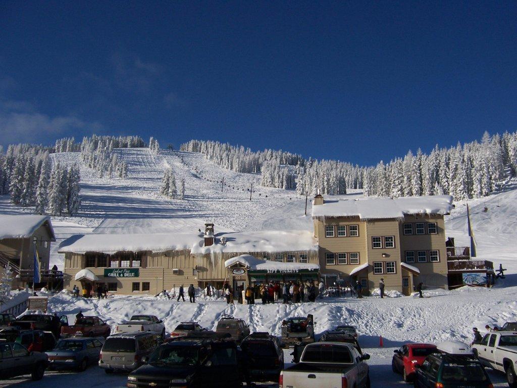 Lookout Pass in USA - snow on the ground.