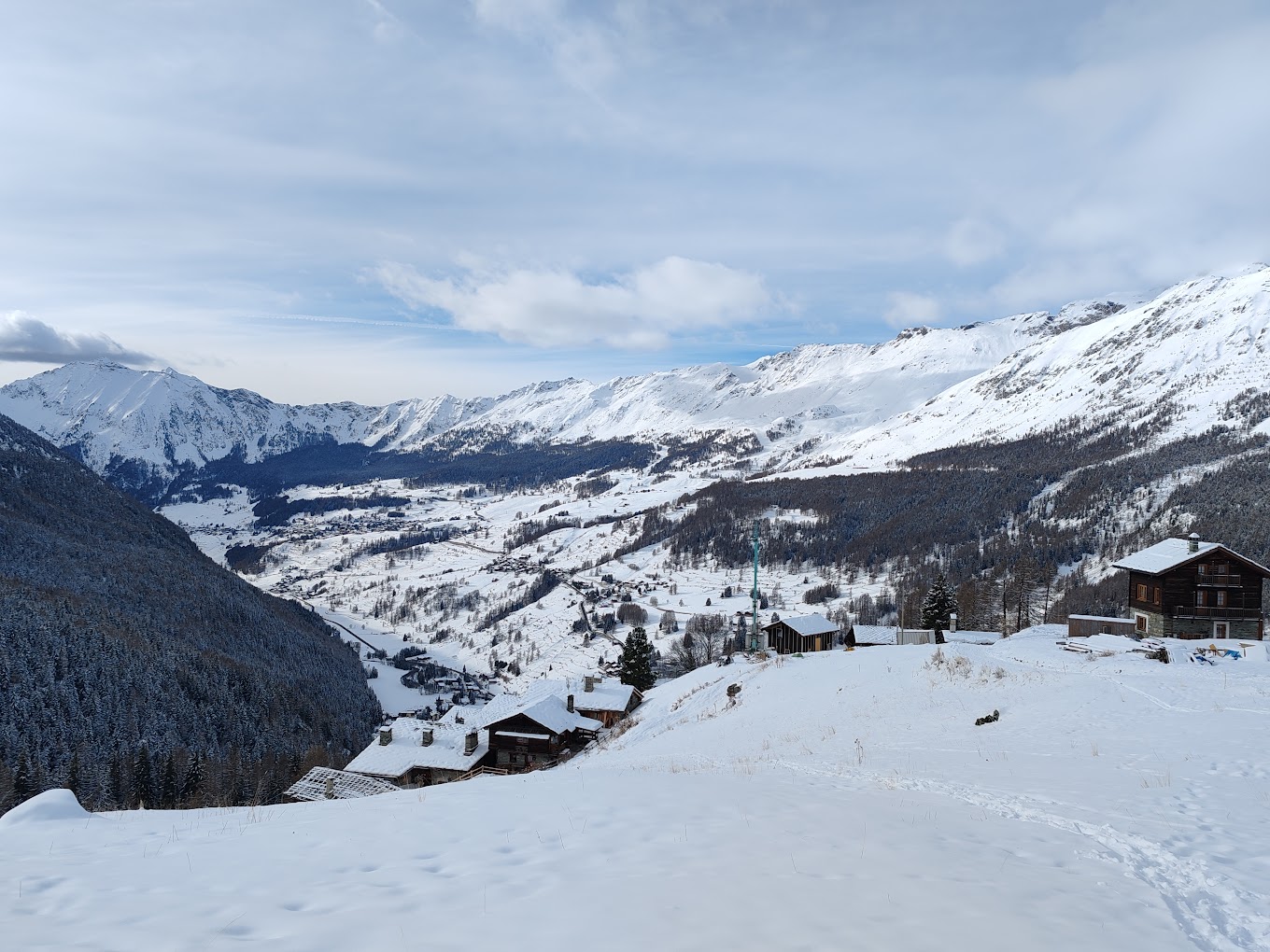 Monterosa in Italy - a view of a snow covered mountain range.