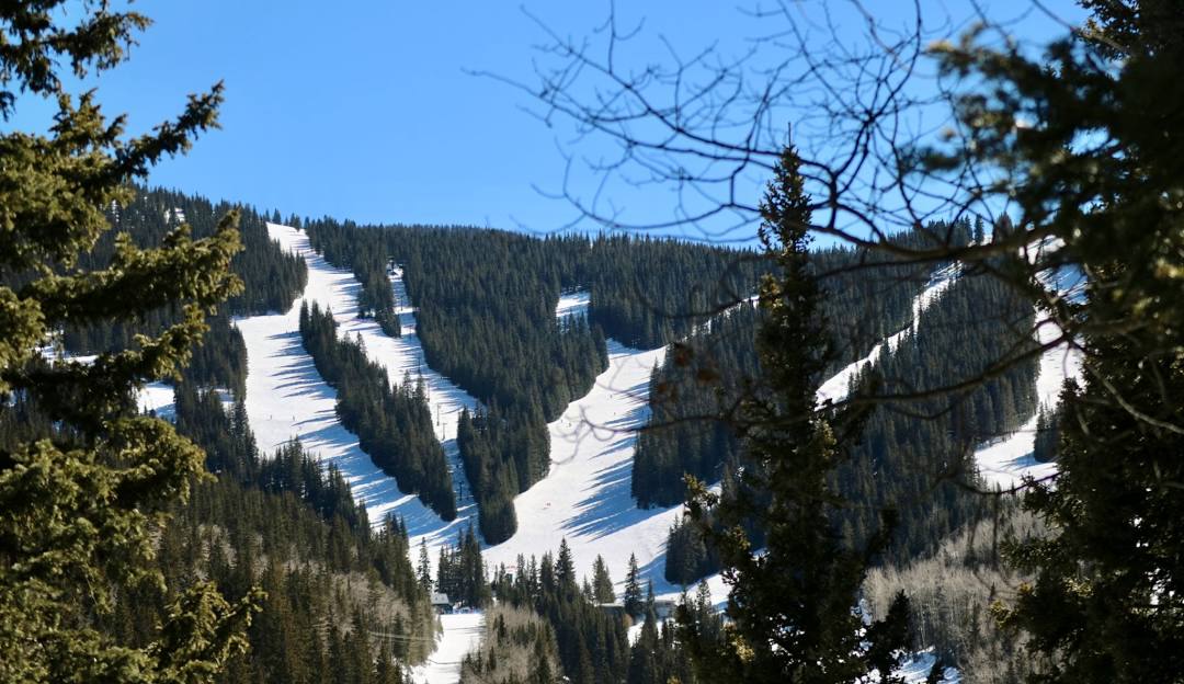 Ski Santa Fe in USA - a view of the mountains from the trail.