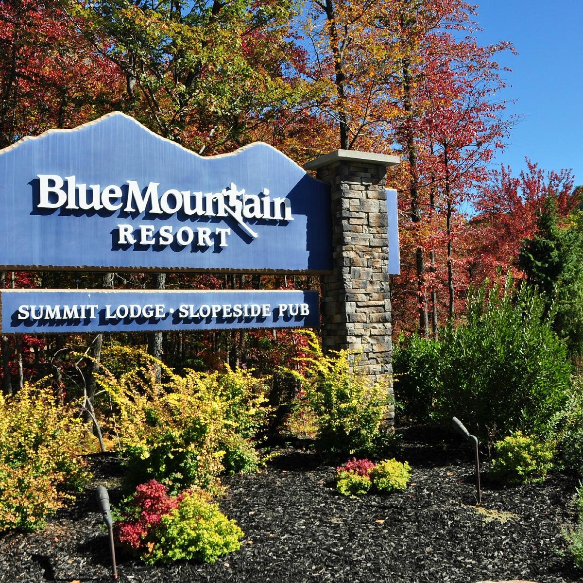Blue Mountain in USA: blue mountain resort sign.