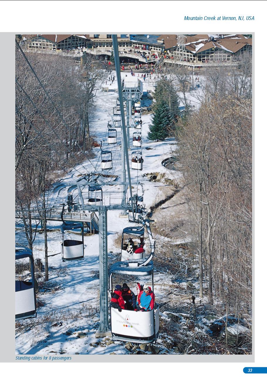Mountain Creek – Vernon in USA - an aerial photo of a ski lift in the snow.