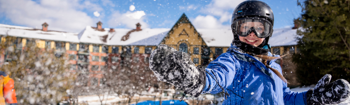 A snowboarder enjoying a winter sports scene at Mountain Creek – Vernon in Vernon Township, New Jersey. The stunning winter scenery showcases the beauty of the winter sports centre.