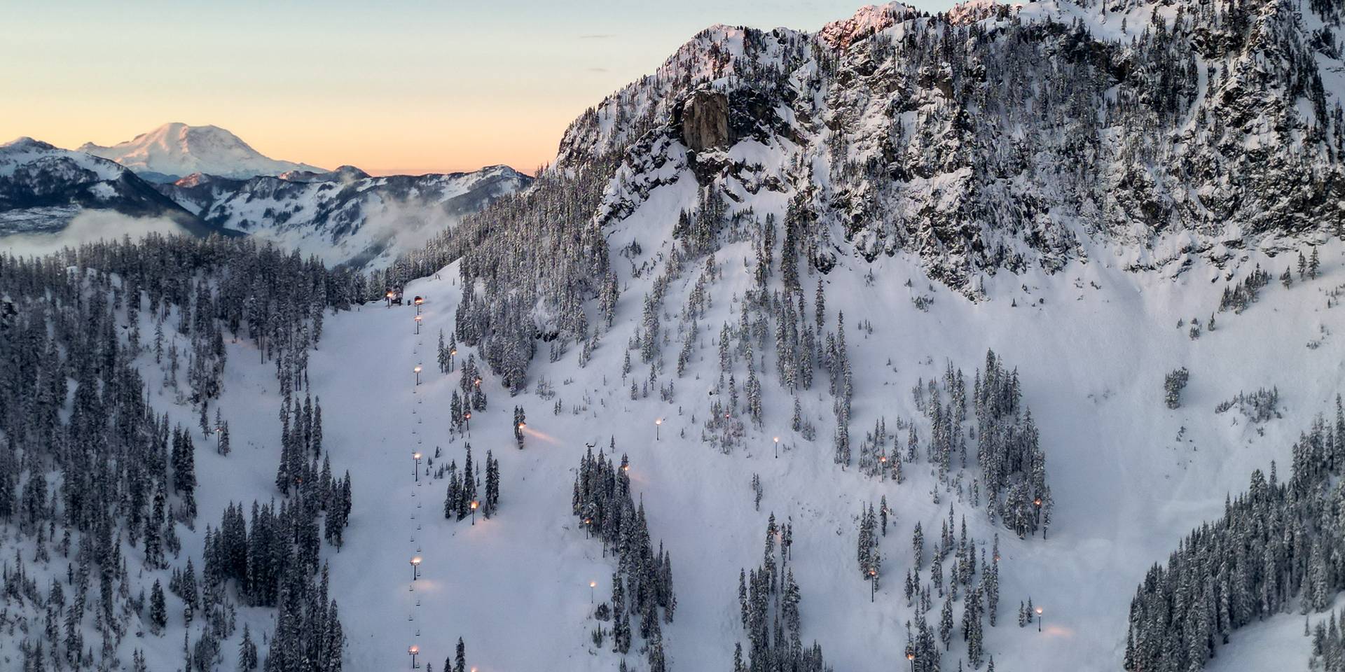 The Summit at Snoqualmie in USA - a view of the mountains from the top of a mountain.