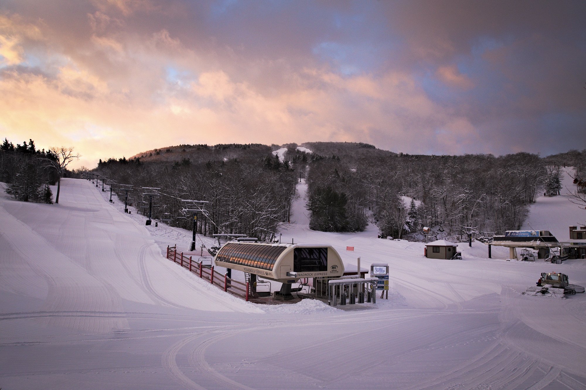Wachusett Mountain Ski Area in USA - a snow covered ski slope.