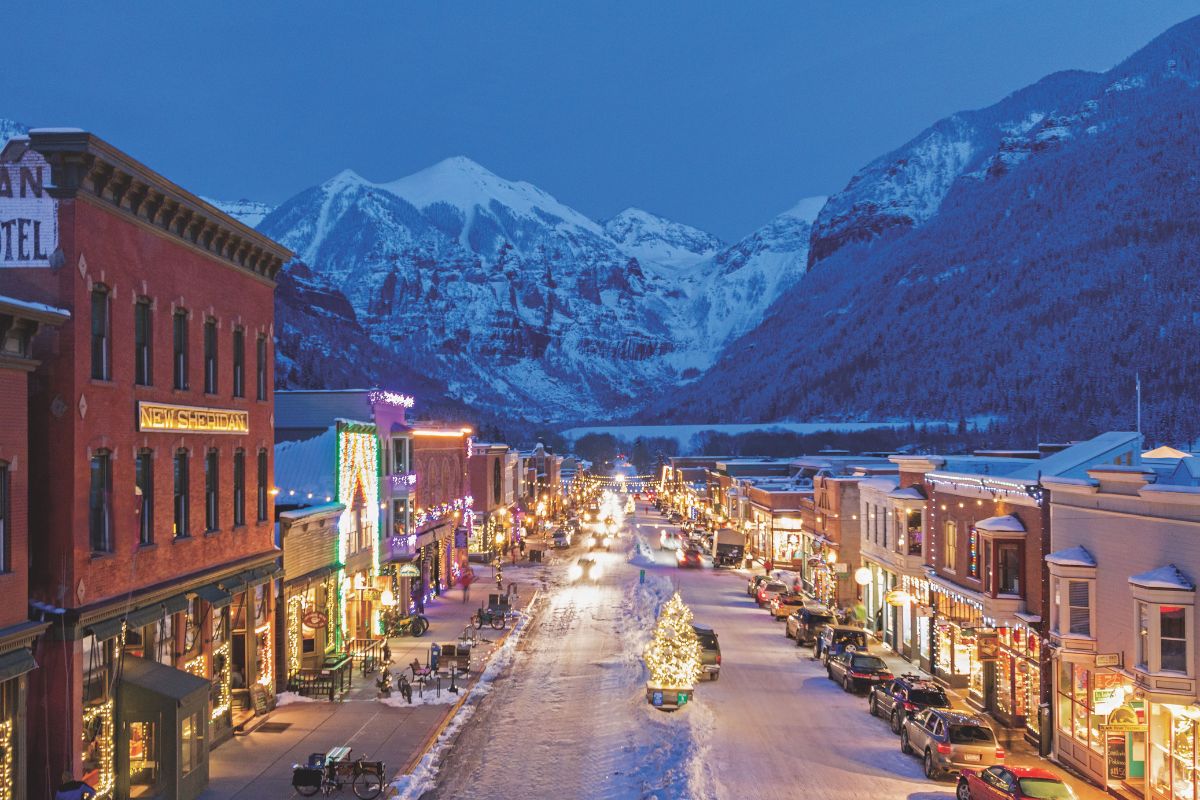 Telluride in USA - the mountains in the background.