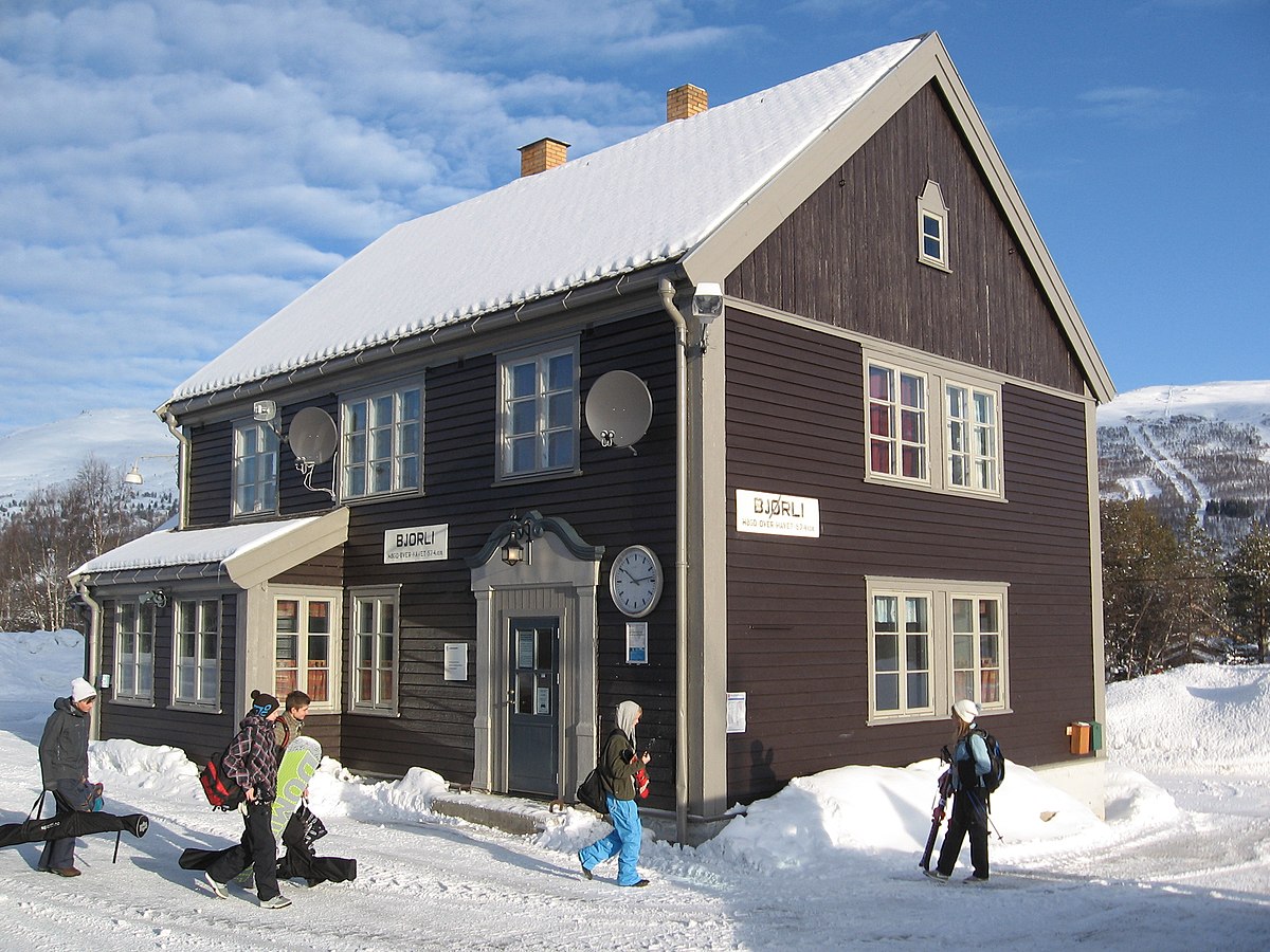 Bjorli in Norway: a group of people standing outside of a building.