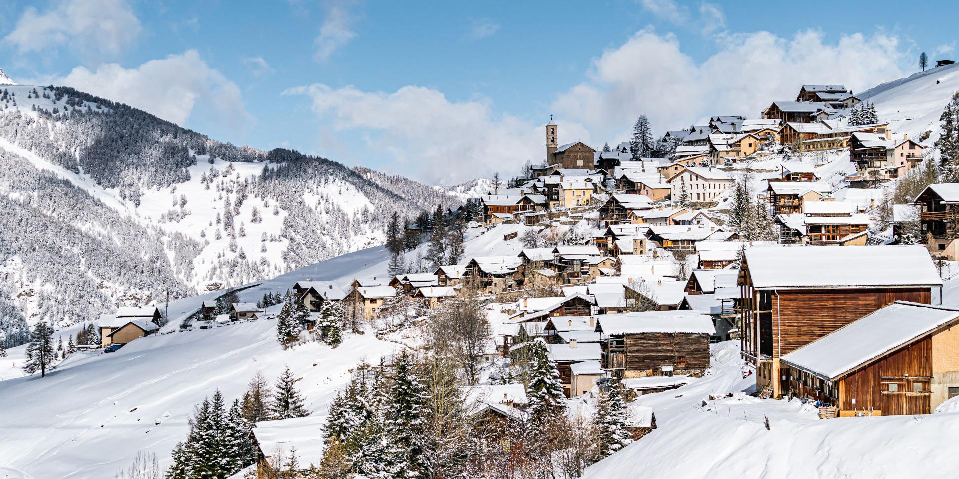 Molines-en-Queyras | Saint-Véran in France - a snowy village in the swiss alps.
