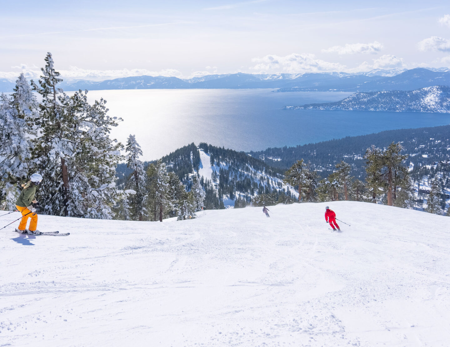 Diamond Peak in USA - snow on the ground.