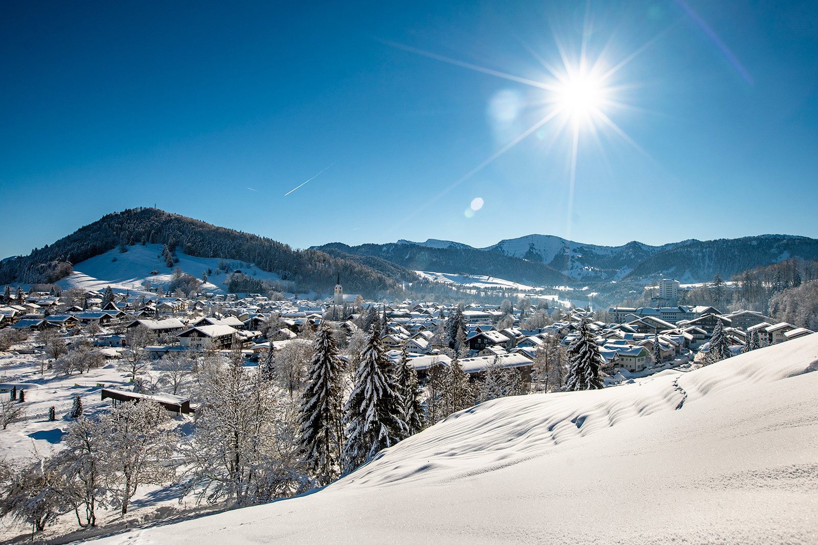 Hündle | Thalkirchdorf in Germany - a clear blue sky.