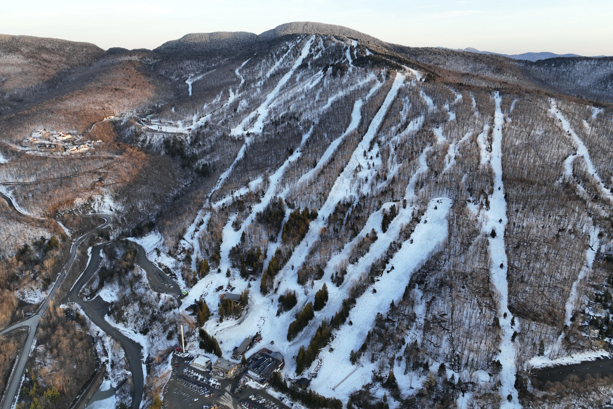 Mont Sutton in Canada - snow on the ground.