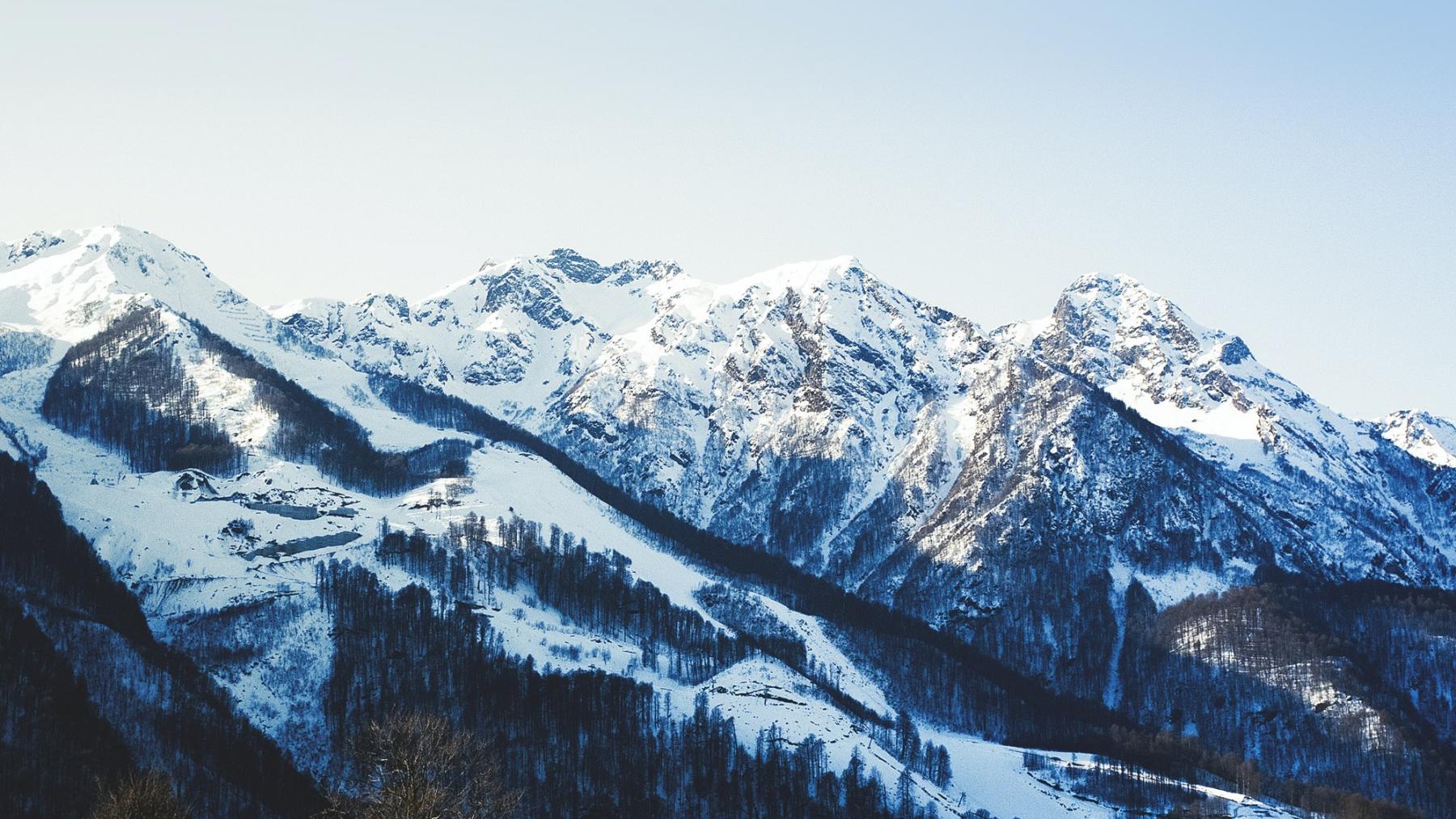 Duole Meidi Ski Field in China - a snowy mountain range in the austrian alps.