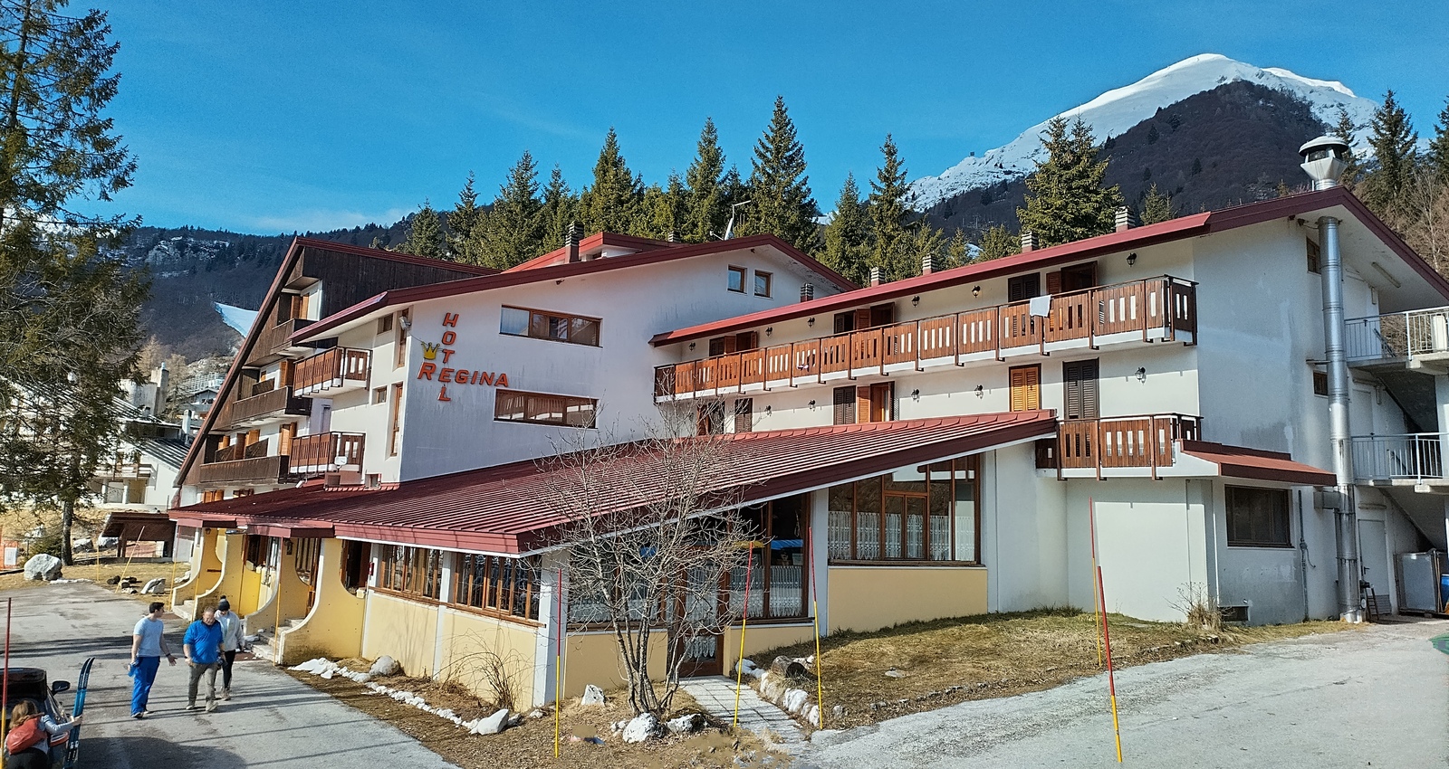 Piancavallo in Italy: a building with a red roof.