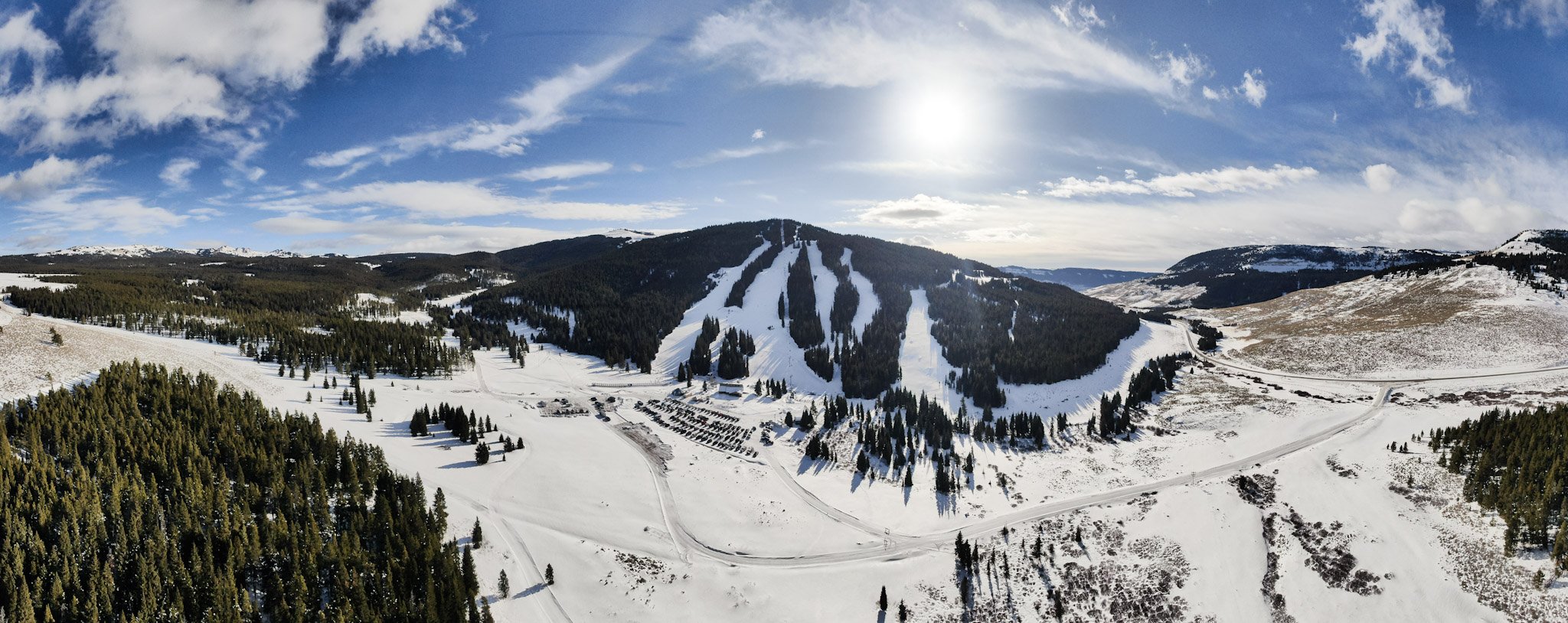 Antelope Butte in USA - a 360 view of a snow covered mountain.